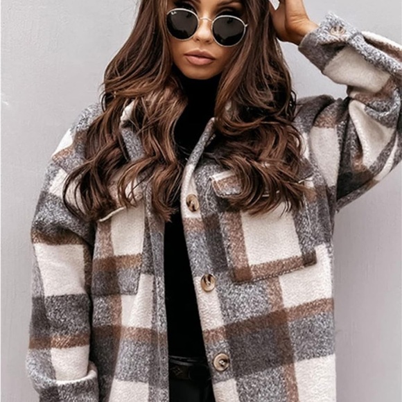 Size large lightweight shacket - Picture 5 of 5